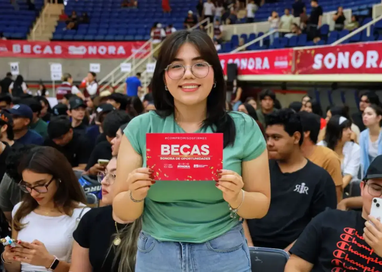 Entrega de Becas Sonora y Movilidad