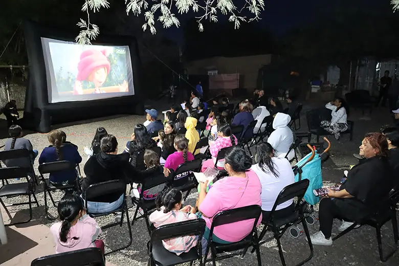 Cine con Causa en la colonia 4 de Marzo